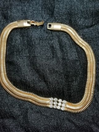 Conjunto Collar y Pulsera Dorados con Brillantes