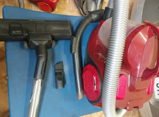 Aspiradora Rowenta Roja