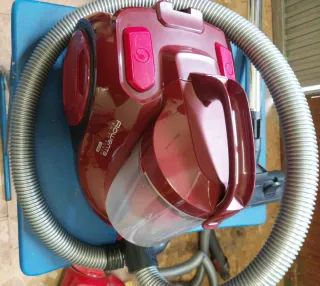 Aspiradora Rowenta Roja