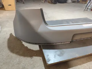 Paragolpes trasero Volkswagen Golf