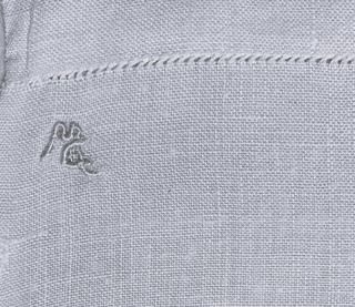 Asciugamano in lino con ricamo ad intaglio