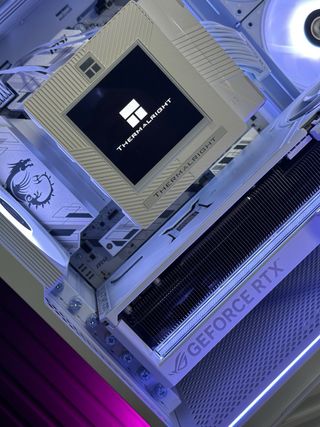 Nuevo! PC GAMING RTX 5080 +RY 7 9800X3D +64GB +4TB