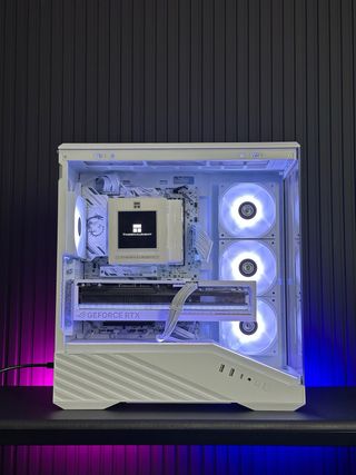 Nuevo! PC GAMING RTX 5080 +RY 7 9800X3D +64GB +4TB