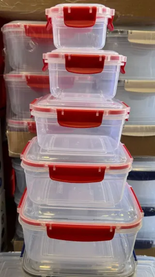 Set 5 Contenitori Quadrati Coperchio Rosso