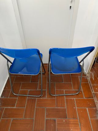 Sedie pieghevoli in metallo e plastica