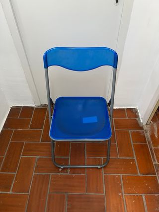 Sedie pieghevoli in metallo e plastica