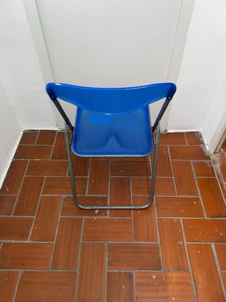 Sedie pieghevoli in metallo e plastica