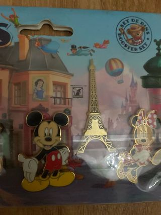 Disneyland Paris Pins Set