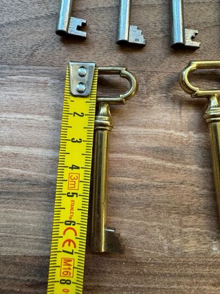 Set 7 Chiavi Antiche Ottone e Metallo