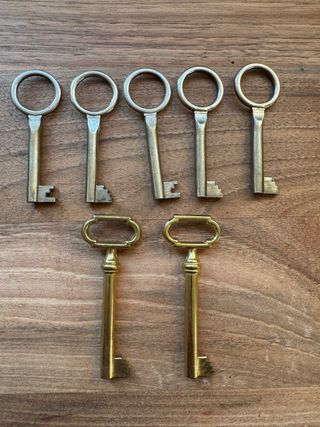 Set 7 Chiavi Antiche Ottone e Metallo