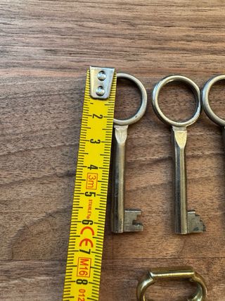 Set 7 Chiavi Antiche Ottone e Metallo