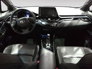 Toyota C-HR Hybrid Advance