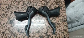 Manetes Shimano Claris