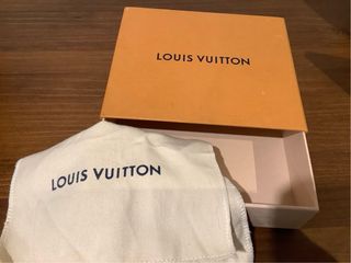Caja y bolsa Louis Vuitton. Vacia