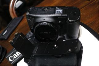 Canon 5D Mark III + GRIP (67.100 disparos)