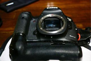 Canon 5D Mark III + GRIP (67.100 disparos)