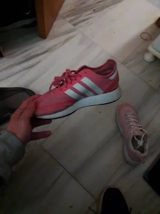Tenis Adidas Mujer Rosa y Blanco