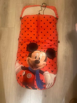 Saco para  carro de bebé de Mickey Mouse acolchado