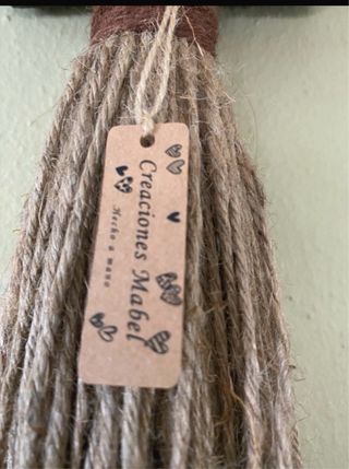 Dos tapices colgantes