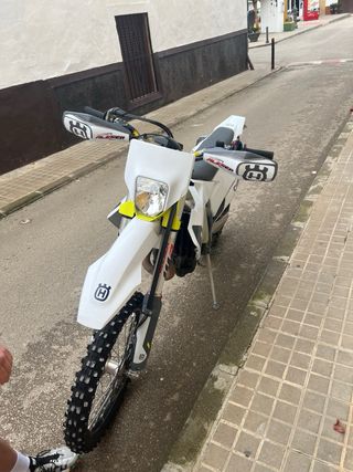 Husqvarna FE 501 Enduro Manual