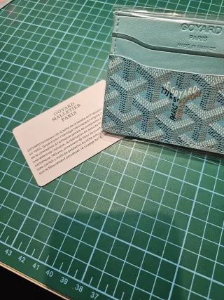 Tarjetero Goyard Beige y Azul