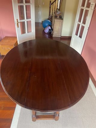 Mesa ovalada extensible madera maciza