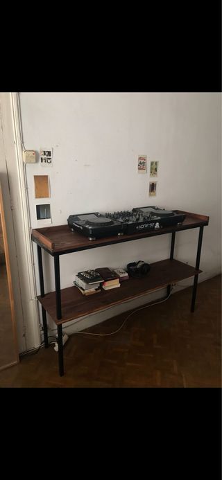 Mueble DJ Madera y Metal