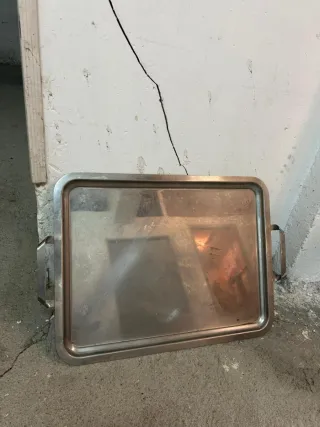 Bandeja y cubitera metálica