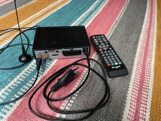 Decodificador TDT Engel con Mando y Cables