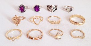 Set 12 anelli in metallo dorato e argentato