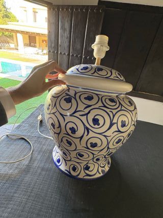 Pie de lámpara cerámica azul y blanco