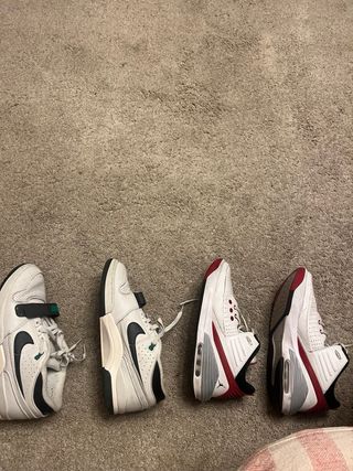 Nike Jordan Max Aura 5 y Nike Air Alpha LEER