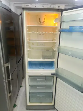 NEVERA COMBI MARCA BALAY 185/60CM CON GARANTIA