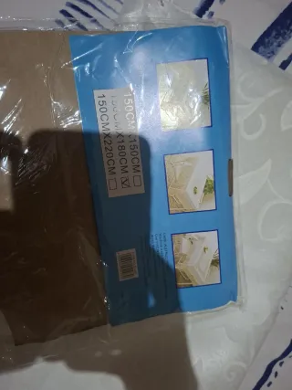Mantel de plástico blanco