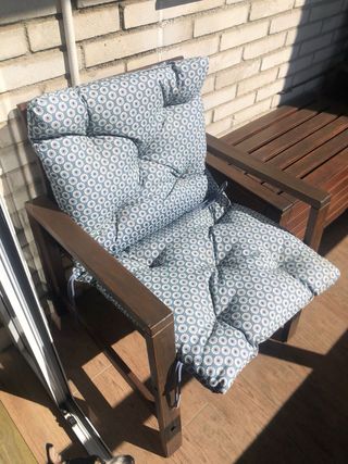 Conjunto terraza IKEA ÄPPLARÖ – madera + cojines