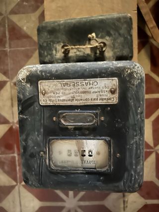 Contadores eléctricos antiguos
