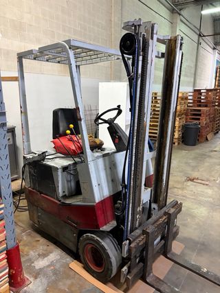 Cargador para montacargas