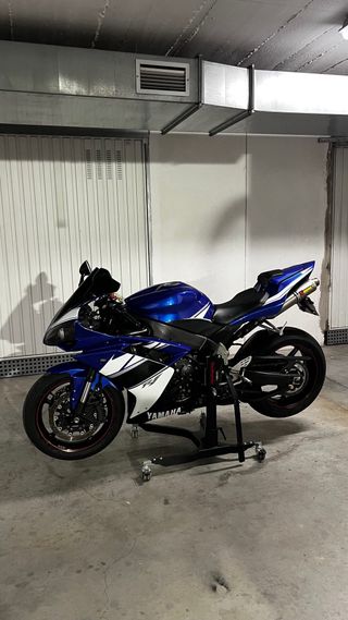 Yamaha R1 2008
