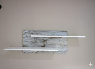 Mueble de comedor blanco y madera