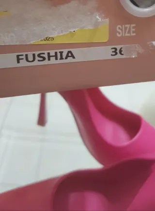 Scarpe fuxia numero 36  tacco 10cm