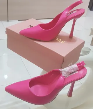 Scarpe fuxia numero 36  tacco 10cm