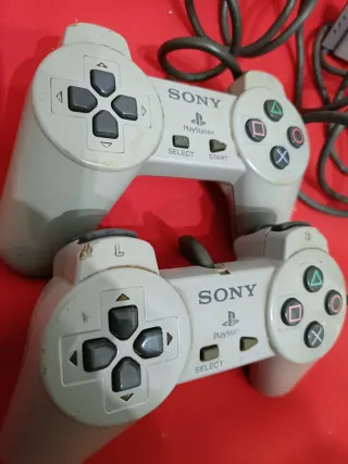 2 Mandos Sony PlayStation 1