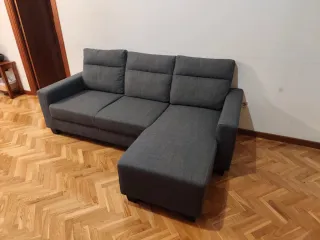 Sofá chaise longue gris tela