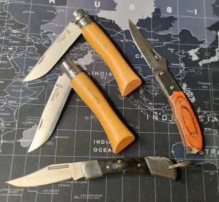 Coltellino Opinel e altri da collezione