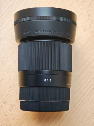 Objetivo Sigma 30mm F1.4 DC DN Sony E