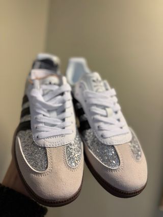 Adidas Samba Plata y Blanco Mujer