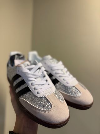 Adidas Samba Plata y Blanco Mujer