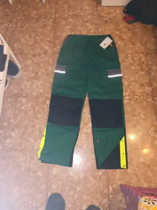 Traje de trabajo chaqueta y pantalón