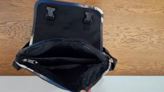 Eastpak Borsa a tracolla 28x22x7