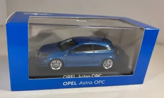 Opel Astra OPC Blu in scala 1 43